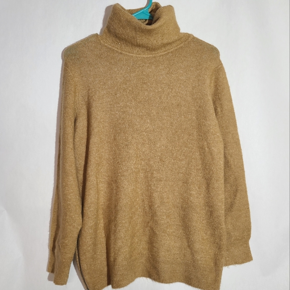 🦊FREE Vero moda sweater camel color tan